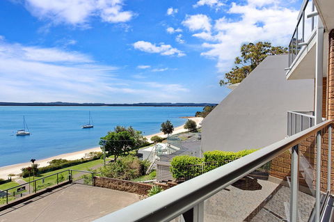 Victoria Parade, Kiah, Unit 10, 53 - Accommodation Australia 13
