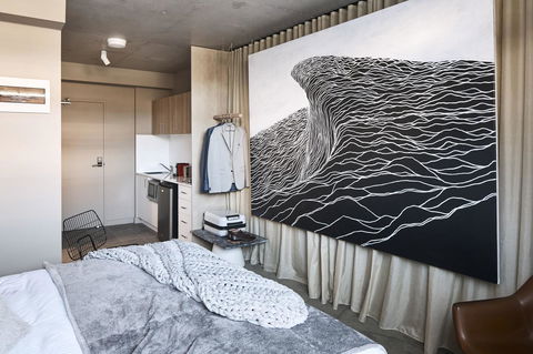 The Collectionist Newtown - Accommodation Australia 11