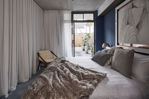 The Collectionist Newtown - Accommodation Australia 7