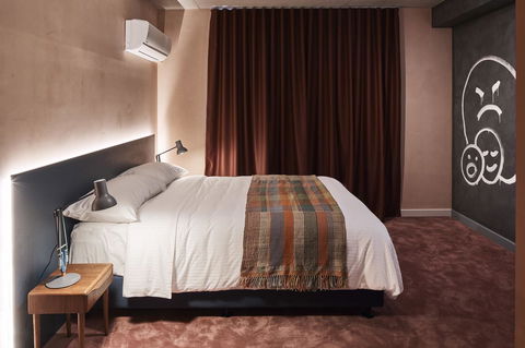 The Collectionist Newtown - Accommodation Australia 24
