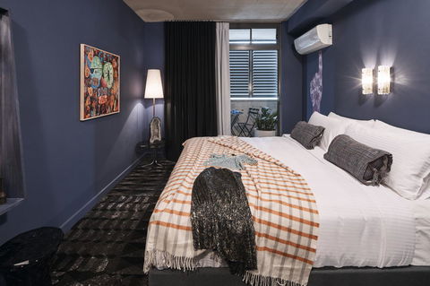 The Collectionist Newtown - Accommodation Australia 38