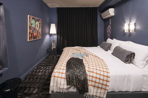 The Collectionist Newtown - Accommodation Australia 40