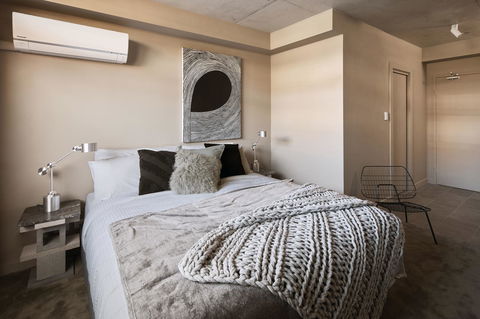 The Collectionist Newtown - Accommodation Australia 13