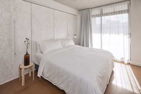 The Collectionist Newtown - Accommodation Australia 15