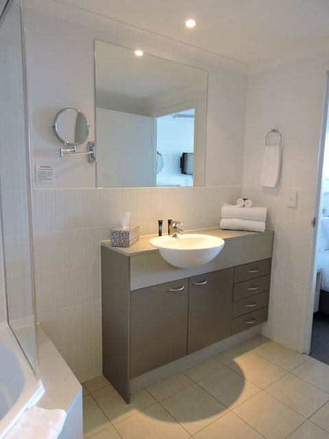 BASE Holidays - Ettalong Beach Premium Apartments - Accommodation Australia 20