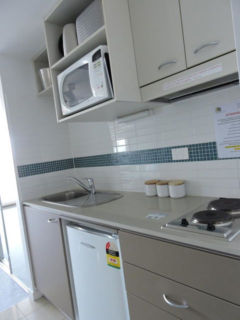 BASE Holidays - Ettalong Beach Premium Apartments - Accommodation Australia 21