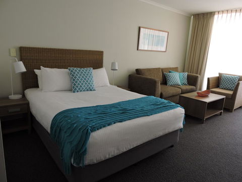 BASE Holidays - Ettalong Beach Premium Apartments - Accommodation Australia 11