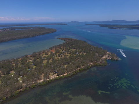 Lani\'s Holiday Island - Australia Shopping 0