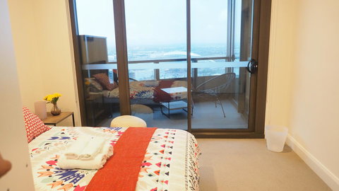 SkyGarden Sydney Olympic Park 3 & 4 Bedroom City View - Bed n Breakfasts 24