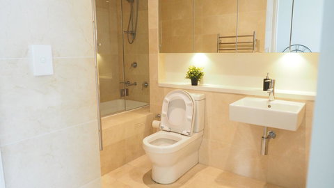 SkyGarden Sydney Olympic Park 3 & 4 Bedroom City View - Bed n Breakfasts 6