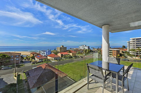 Sandy Cove Apartments - Australia Shopping 1