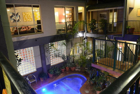 Newtown Backpackers - Local Tourism 0
