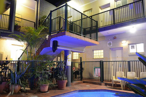 Newtown Backpackers - Local Tourism 1