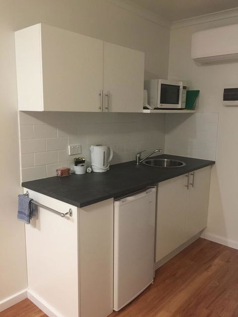 Eden Motel - Bed n Breakfasts 1