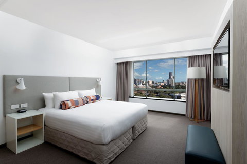Rydges Parramatta - Bed n Breakfasts 10