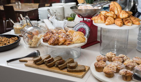 Rydges Parramatta - Bed n Breakfasts 22