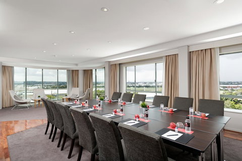 Rydges Parramatta - Bed n Breakfasts 43