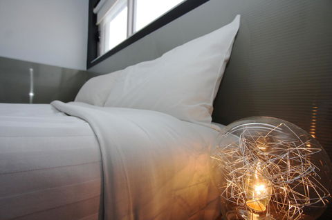 Honeysuckle Executive Apartments - Local Tourism 23