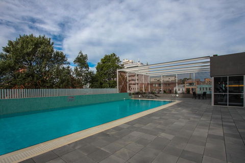 Honeysuckle Executive Apartments - Local Tourism 32