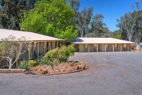 Corowa Bindaree Holiday Park - Accommodation Australia 9