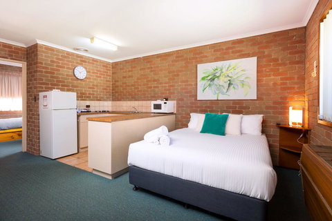 Corowa Bindaree Holiday Park - Accommodation Australia 8