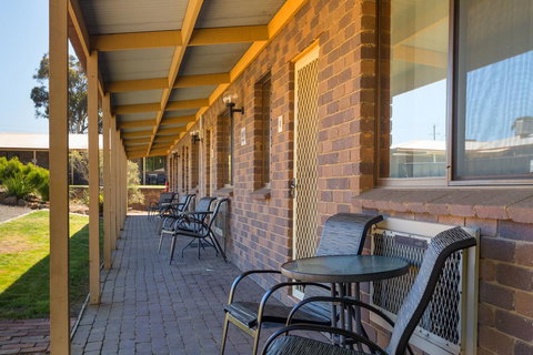 Corowa Bindaree Holiday Park - Accommodation Australia 12