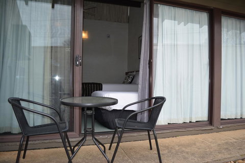 The Apple Inn - Australia Shopping 9