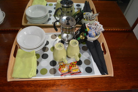 The Apple Inn - Australia Shopping 8