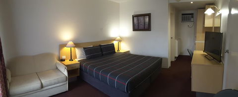 Cooma Motor Lodge Motel - Local Tourism 7
