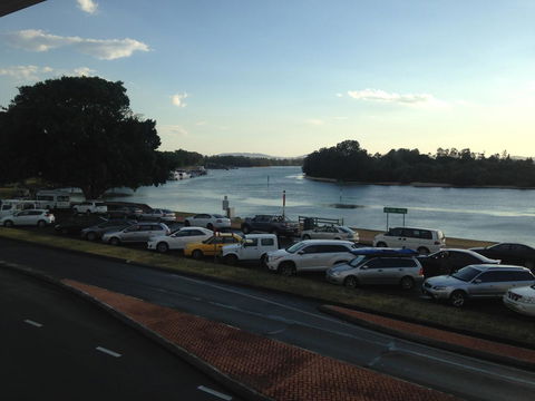 Lakes And Ocean Hotel Forster - Australia Shopping 26