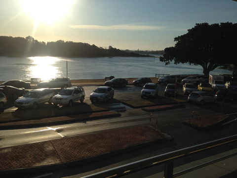 Lakes And Ocean Hotel Forster - Australia Shopping 29