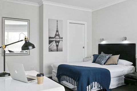 Airport Hotel Sydney - Accommodation Australia 0