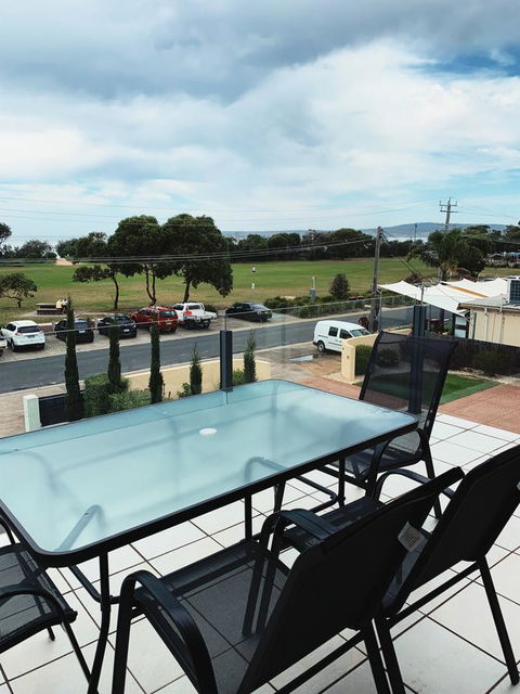 Seachange 3 - Accommodation Australia 7