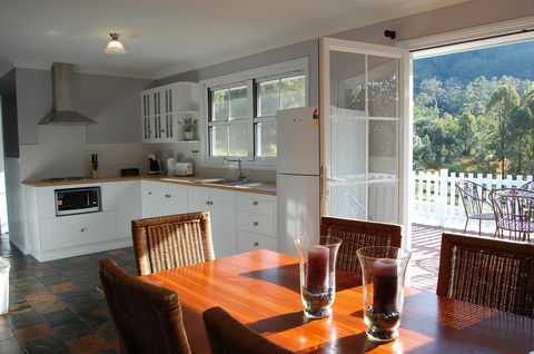 Cadair Cottages - Accommodation Australia 6