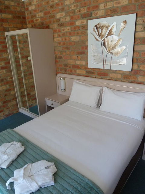 Mollymook Surfbeach Motel & Apartments - Accommodation Australia 12