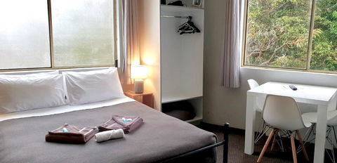 Manly Beachside Apartments - Local Tourism 11