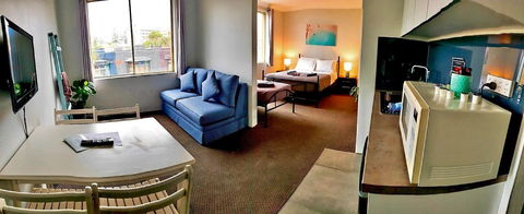 Manly Beachside Apartments - Local Tourism 10