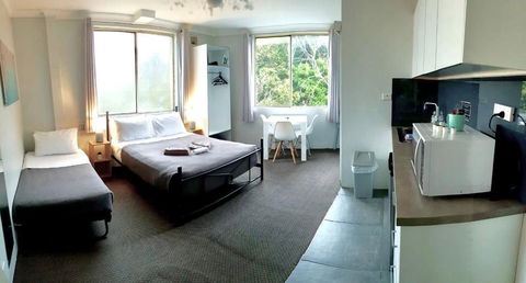 Manly Beachside Apartments - Local Tourism 8