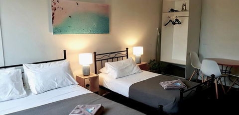 Manly Beachside Apartments - Local Tourism 7