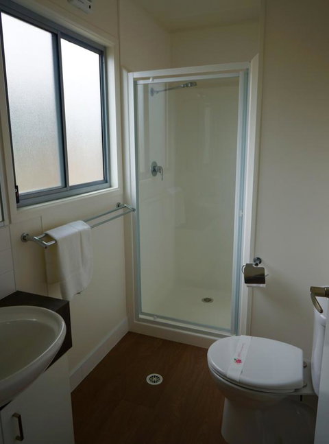 Crestview Tourist Park - Accommodation Australia 1