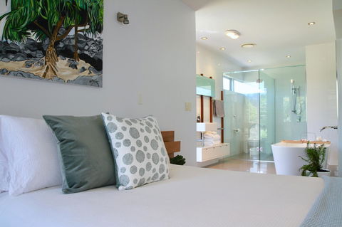 Casuarina Beachfront House - Hostie Properties - Accommodation Australia 9