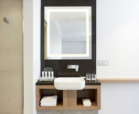 Furama Darling Harbour - Accommodation Australia 10
