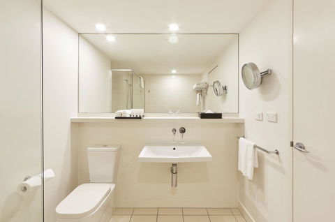 Furama Darling Harbour - Accommodation Australia 34