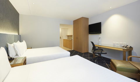 Furama Darling Harbour - Accommodation Australia 42