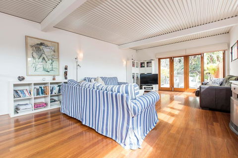 Family Surf House 5 Min Walk To Manly Beach - Local Tourism 9