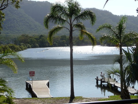 Pelican H2O One & Two Bedroom Apartments - Accommodation Australia 2