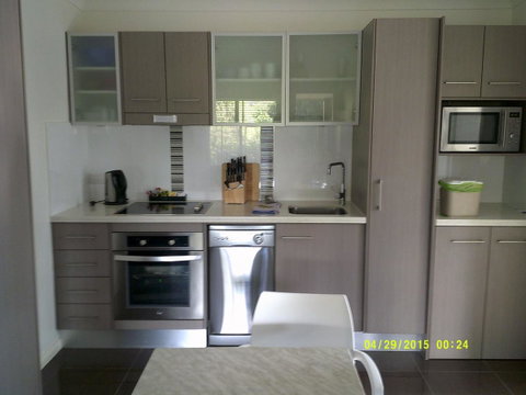 Pelican H2O One & Two Bedroom Apartments - Accommodation Australia 16