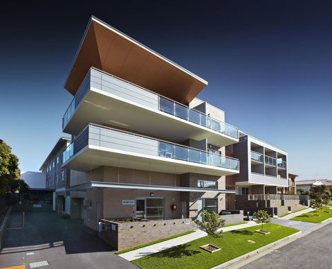 Charlestown Executive Apartments - Australia Shopping 34