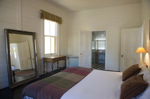 Hillview Heritage Hotel - Accommodation Australia 21