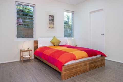 Hideaway Haven, The Cute Place To Put Up Your Feet - Bed n Breakfasts 1